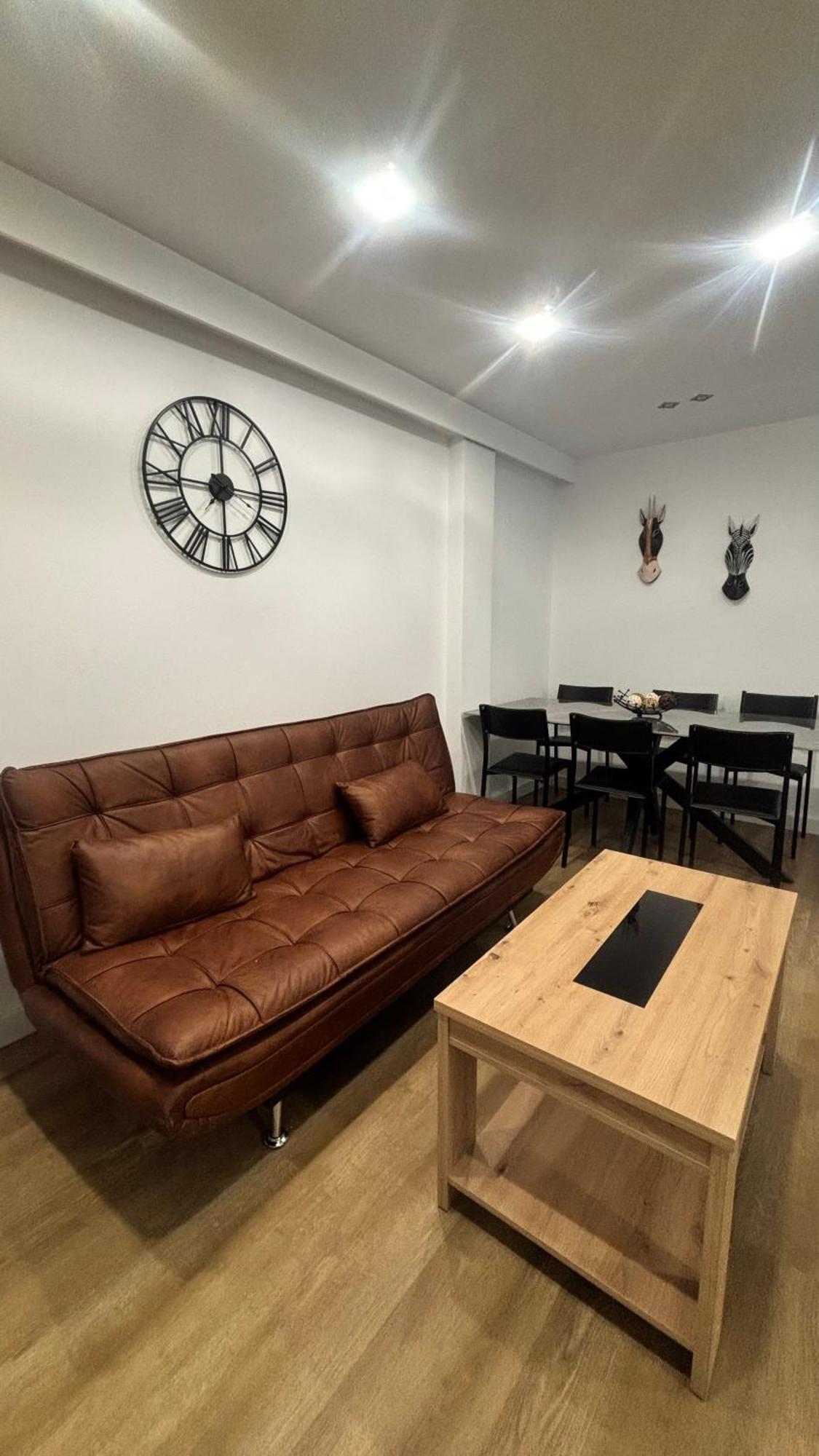 Santa Lucia Apartment ซาราโกซา ภายนอก รูปภาพ